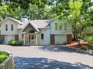 228 Dewey Ave, Fontana, WI 53125