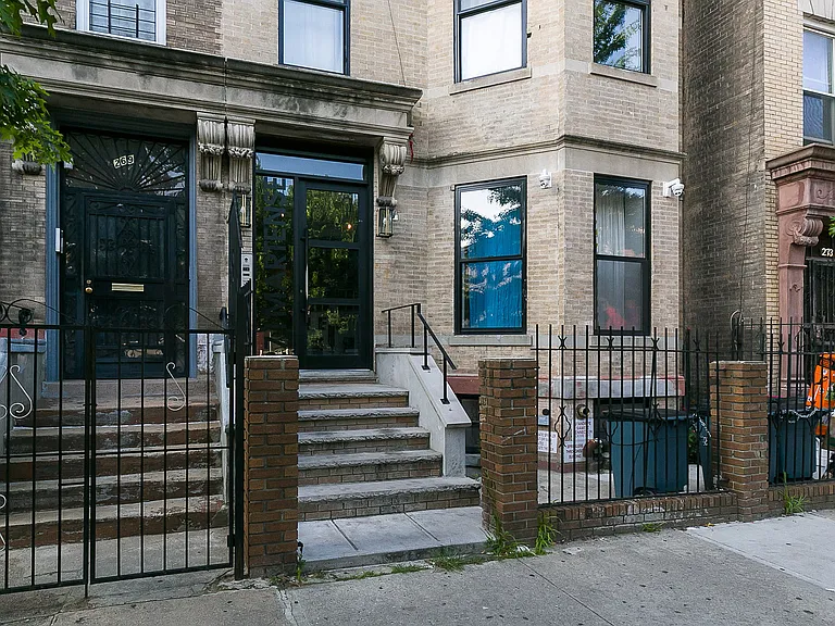 271 Martense St #4L — Photo 11