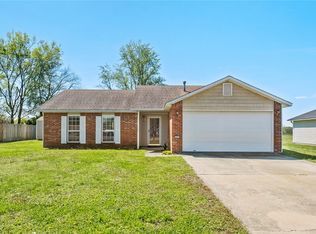 465 Iris Ave, Farmington, AR 72730