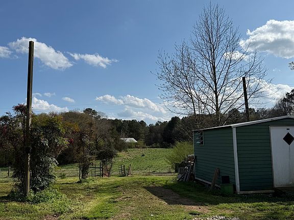 4th image of 1182 Crawfords Ferry Rd