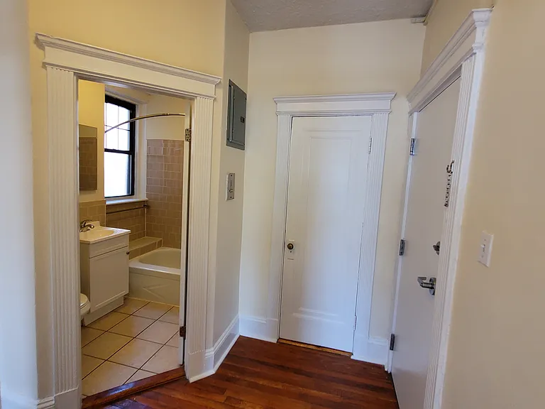 31 Peterborough Street — Photo 12