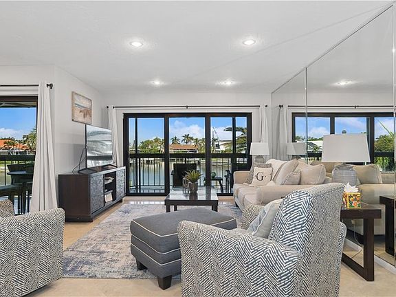 4th image of 561 Seaview CT #F-4