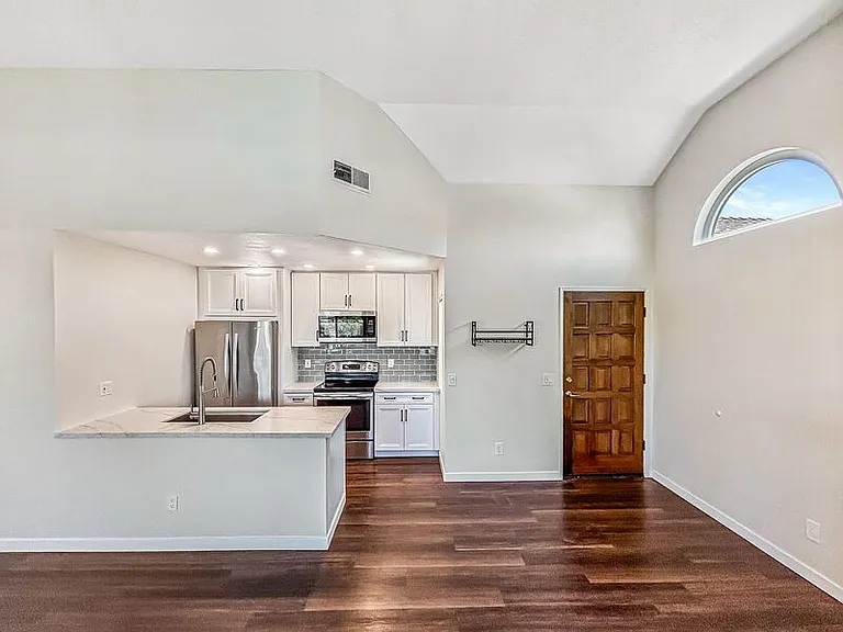 4357 Cleveland Ave #201 — Photo 3