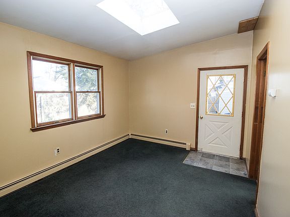4th image of 547 Alfred Ln