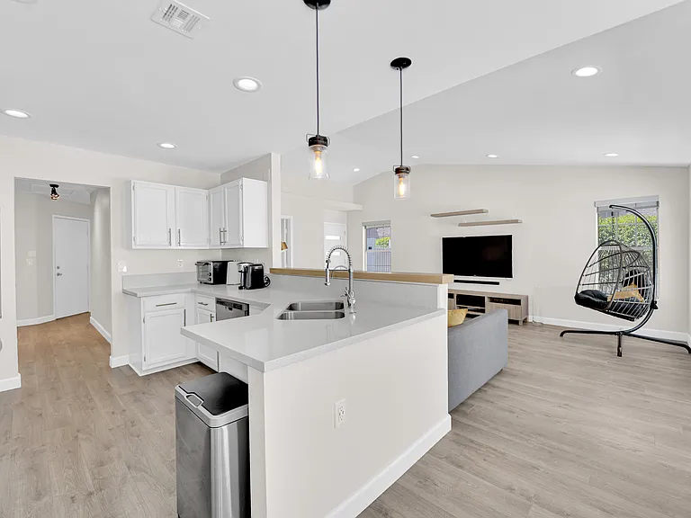 2505 Sea Venture Dr — Photo 12