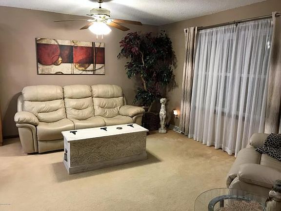 2nd image of 4904 Brookview Dr