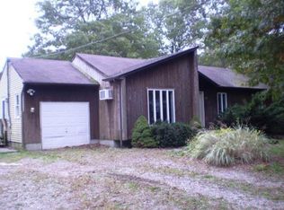 424 Starlight Dr, Shirley, NY 11967