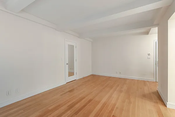 Rented by Cooper & Cooper Real Estate | media 16