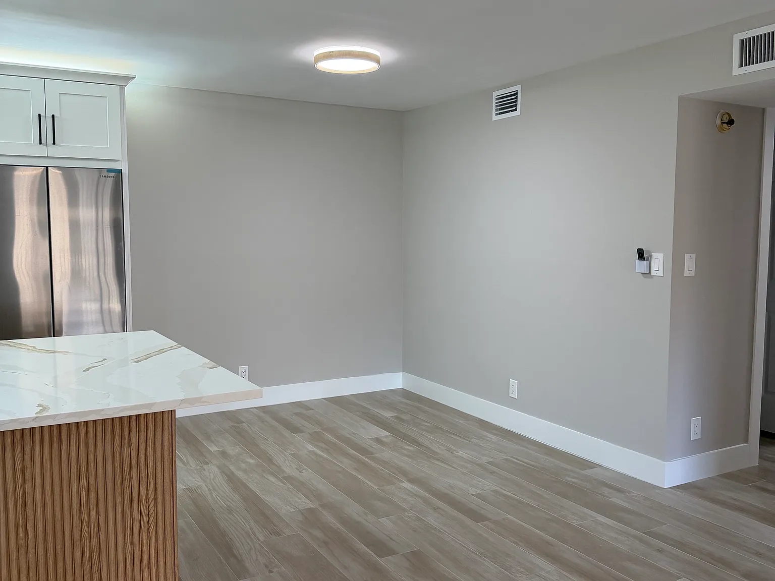 2 bed, 1176 sqft, $2,900 — Photo 4