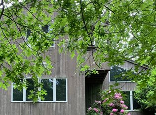 25 Highwood, East Hampton, NY 11937