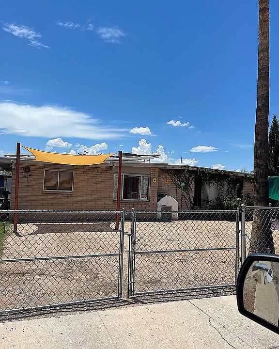 2nd image of 351 W Marcus Dr