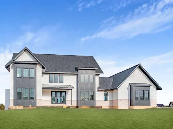 3710 Welcome Dr, Verona, WI 53593