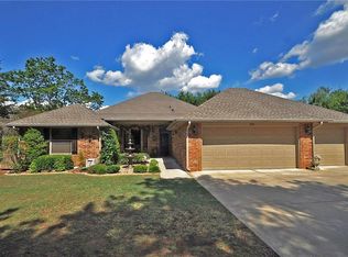 210 Eddie Ln, Newcastle, OK 73065