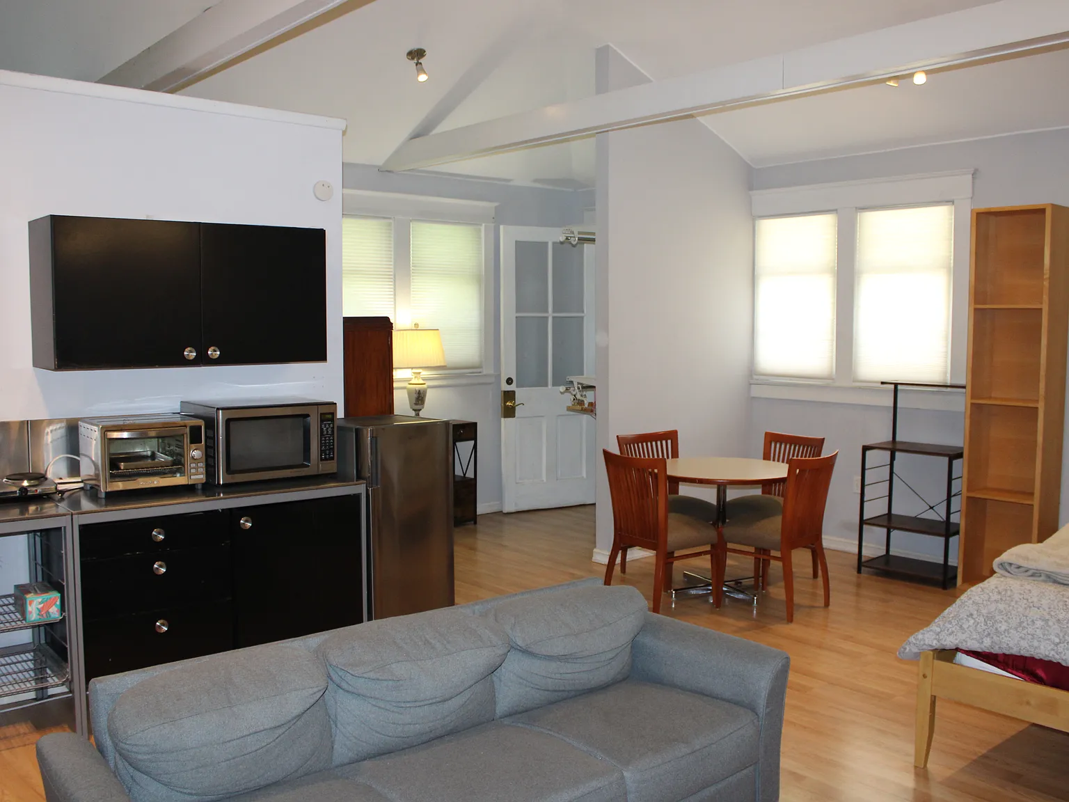 Studio, 500 sqft, $1,300 — Photo 4