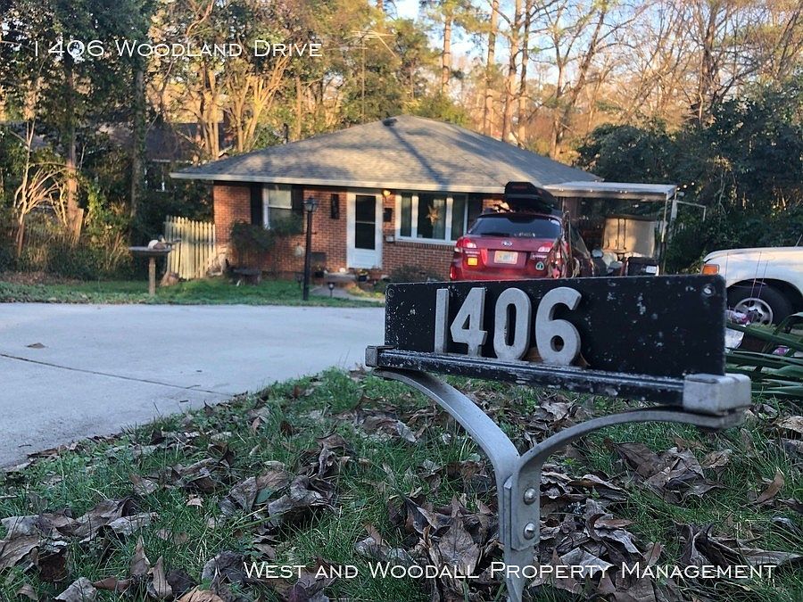1st image of 1406 Woodland Dr