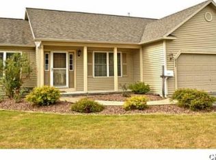8354 Eva Cir, Cicero, NY 13039