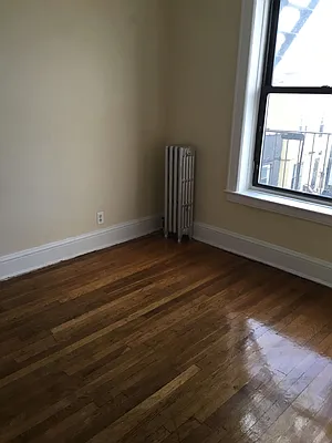 Rented by Metropolis International Realty Inc. | media 12