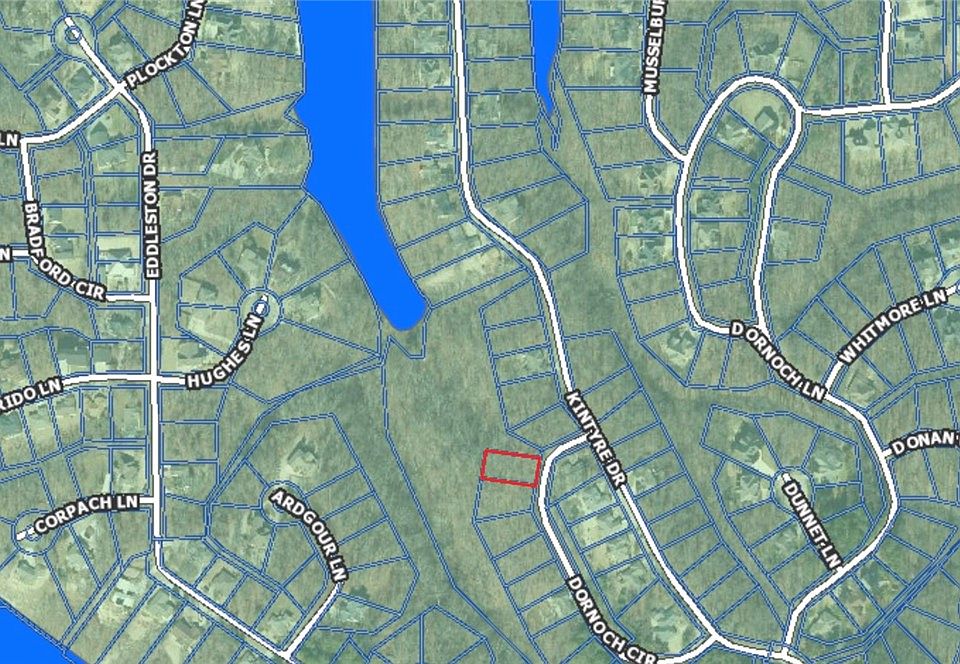 2nd image of Dornoch Cir #13