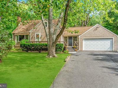 102 Waverly Ave, Mount Laurel, NJ, 08054