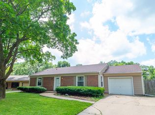 5117 Highcrest Rd, Rockford, IL 61107