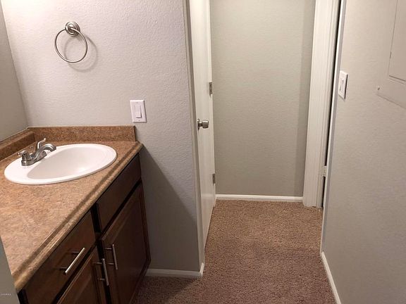 4th image of 10610 S 48th St Unit 1033