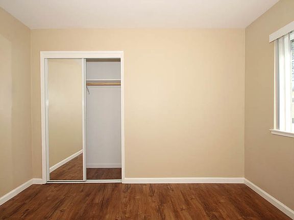 5th image of 438 Ventura Ave APT 10