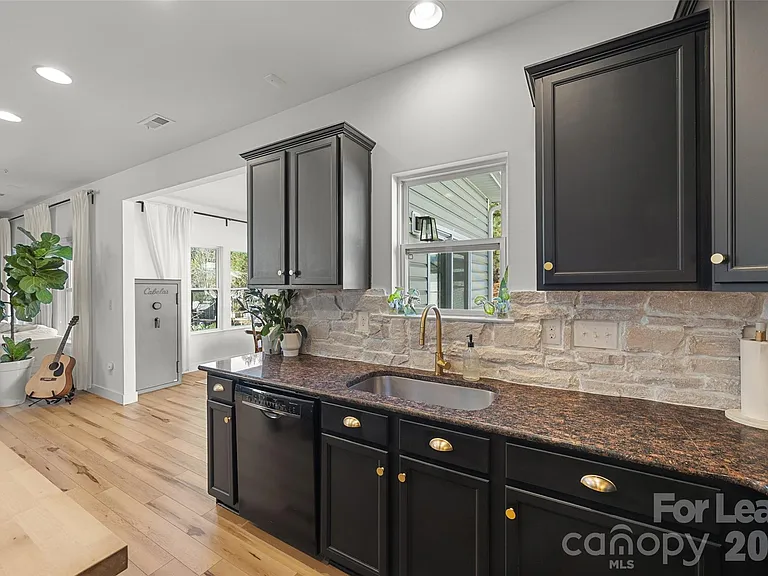 1668 Beleek Ridge Ln — Photo 11