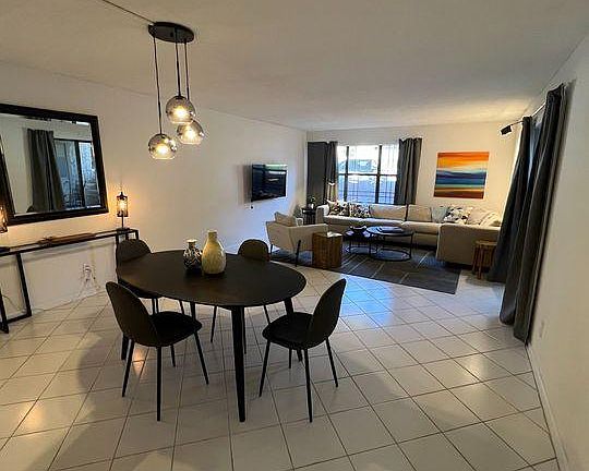 Dining right off of the kitchen and living area