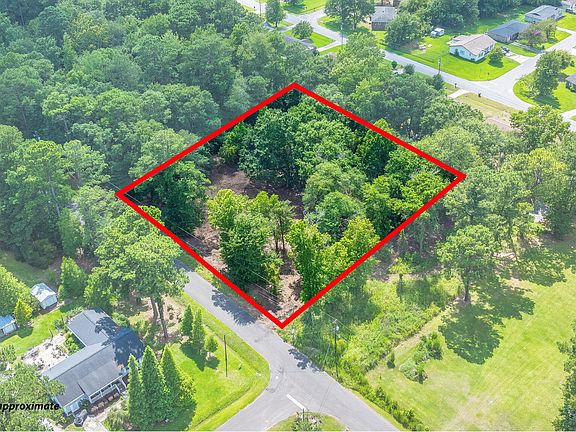 4th image of 3305 Miller Dr