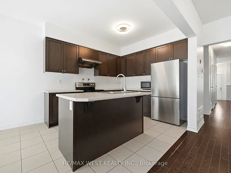 26 Hines St — Photo 13