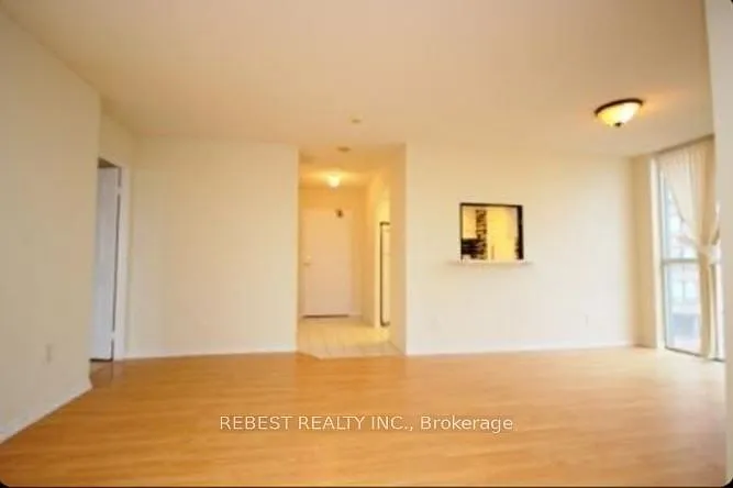 3 bed, $2,699 — Photo 3