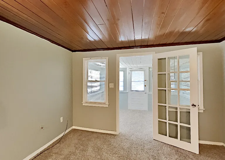 314 1/2 S Boyd St — Photo 14