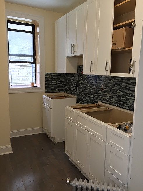 1st image of 290 Empire Blvd APT 1K