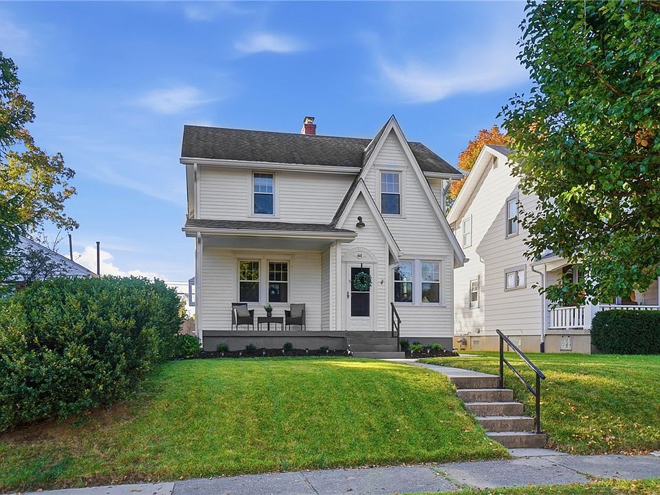 1st image of 44 Triangle Ave