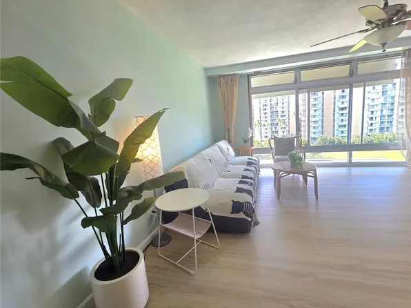 1511 Nuuanu Ave APT 724, Honolulu, HI 96817