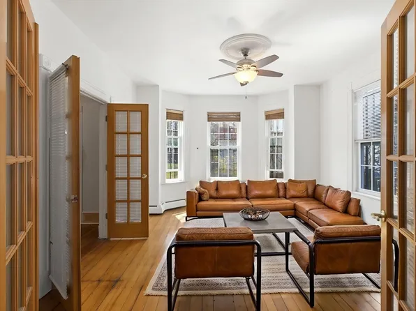 1 Copeland Pl, Roxbury, MA 02119