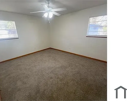2242 Castle Hill Dr — Photo 13