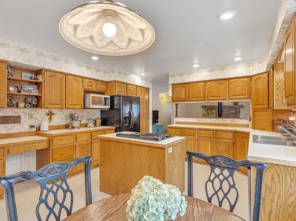 1672 Red Crow Rd, Victor, MT 59875