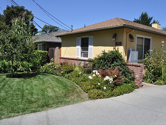 5th image of 1044 Noel Dr