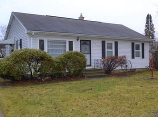 2303 W Goldcrest Ave, Milwaukee, WI 53221