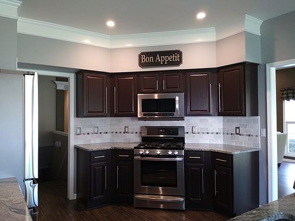 2nd image of 39570 Muirfield Ln