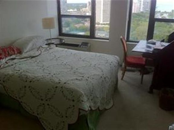4th image of 5100 N Marine Dr APT 21F