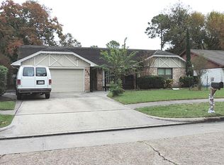 3910 Lemon Tree Ln, Houston, TX 77088