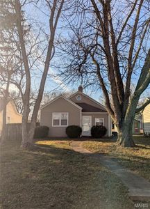 815 S 4th St, Greenville, IL, 62246
