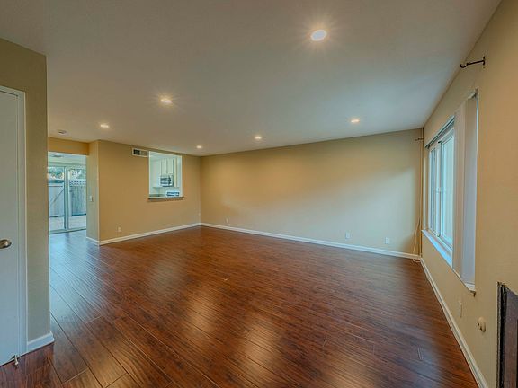 3rd image of 101 W Riverdale Ave Unit 41