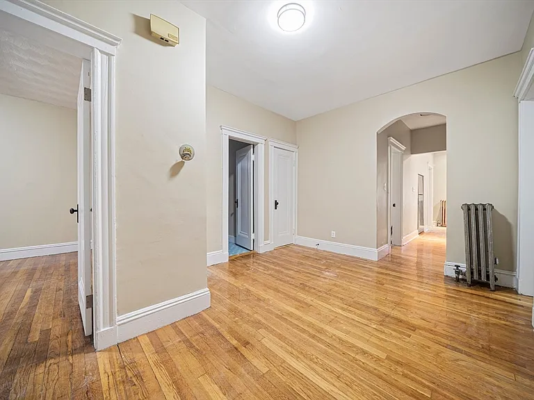 46 Astoria St #3 — Photo 9