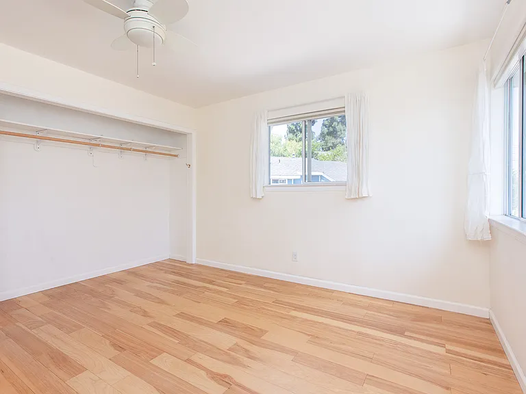 226 Dickerson Ave — Photo 16