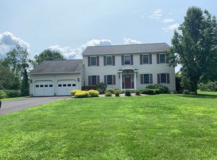 10 Silver Springs Dr, Ballston Spa, NY 12020
