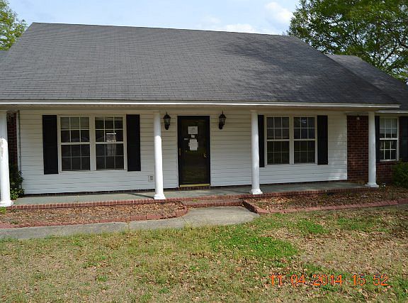 5th image of 1635 Yaupon Dr