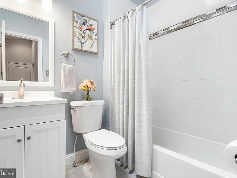 98 Courtland Woods Cir — Photo 23